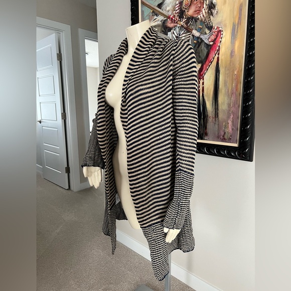 NEW BCBGMaxAzria Watson Cardigan - Picture 7 of 8